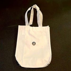 Small size recyclable lululeman bag